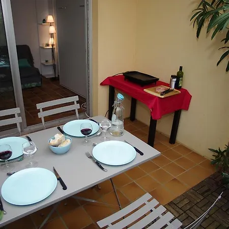 Studio, Les Foulquines, Apartment *