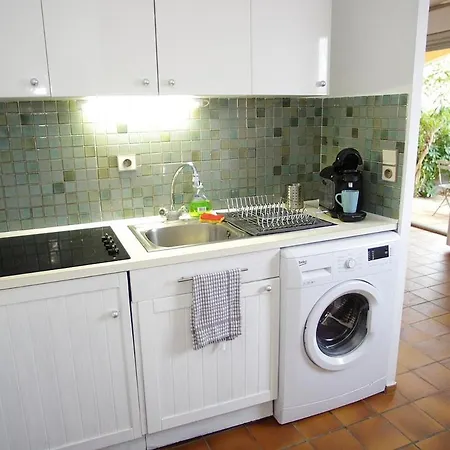 Studio, Les Foulquines, Apartment